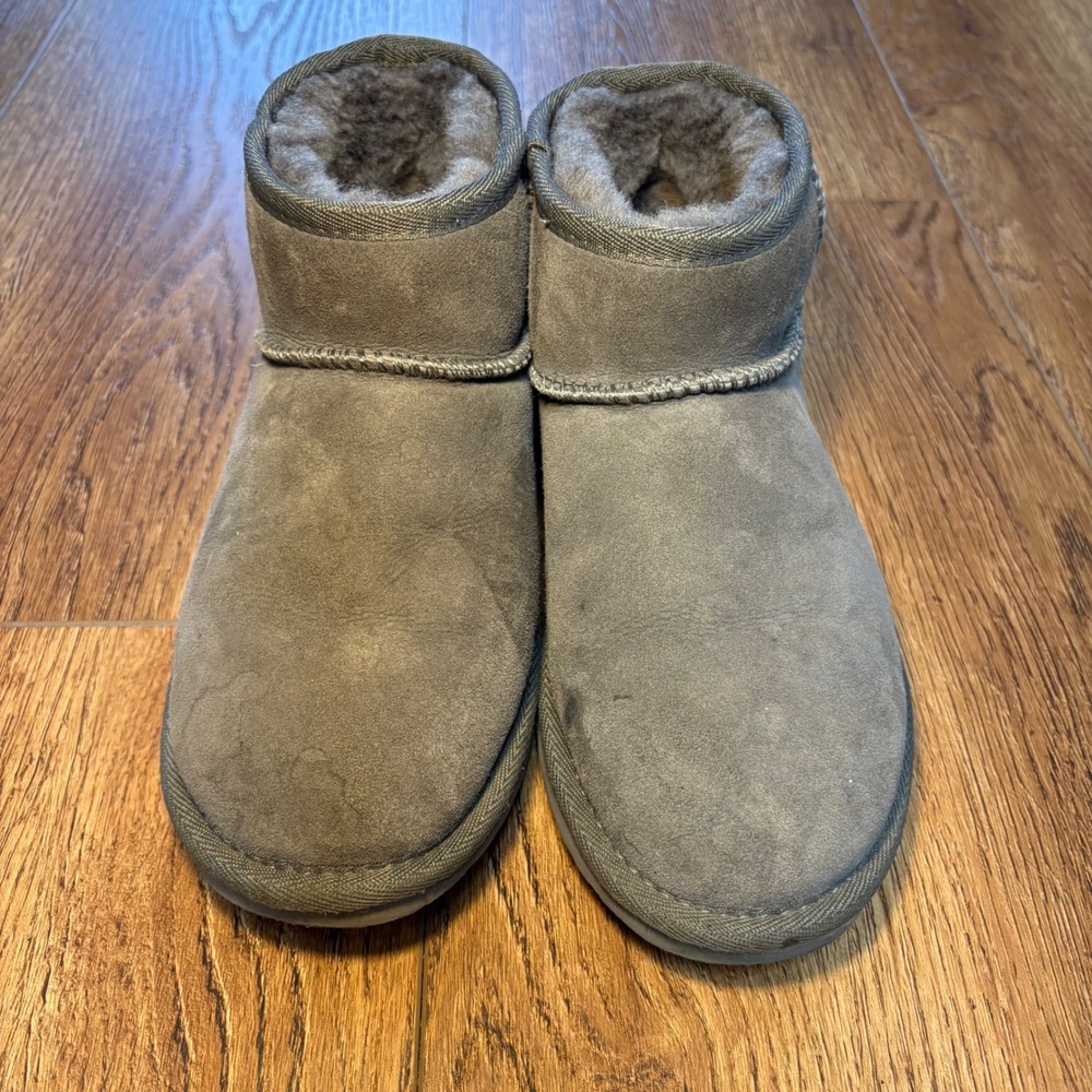 EMU Australia Stinger Micro Grey Sheepskin Ankle Boots Womens 6 Booties